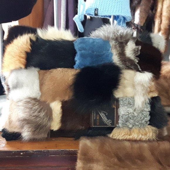 Handmade Genuine Vintage Real Fur Patchwork Pillow - Picture 3 of 12